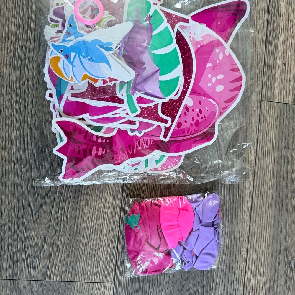 Dinosaur Designs Vibrant Pink and Purple Party Decorations